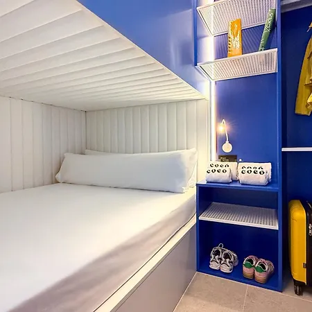 Coeo Hernan Ruiz Rooftop Pool Hostal *