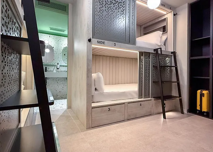 Coeo Hernan Ruiz Rooftop Pool *