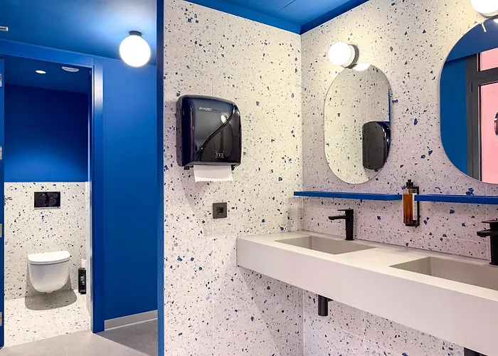 Coeo Hernan Ruiz Rooftop Pool Hostel Μάλαγα