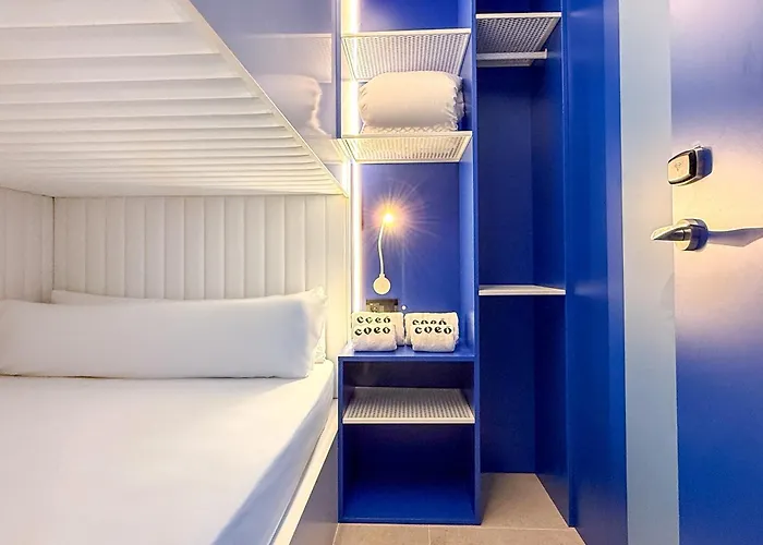 Coeo Hernan Ruiz Rooftop Pool Hostel *